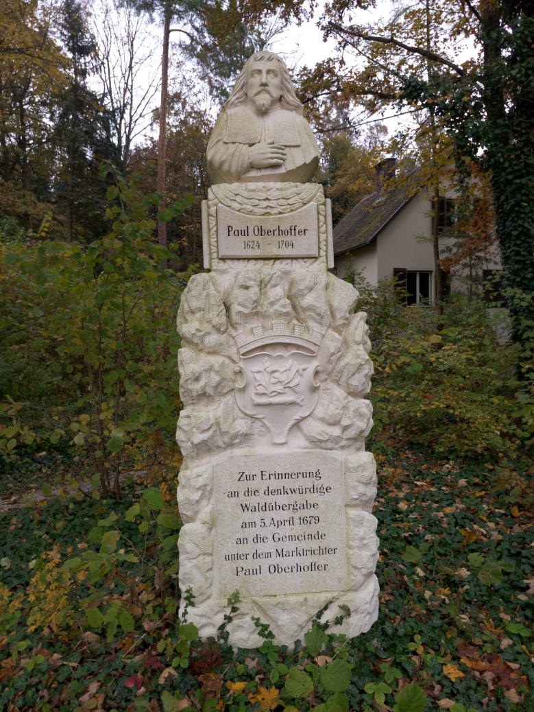 Der Gedenkstein im Mistelbacher Wald im Jahre 2016