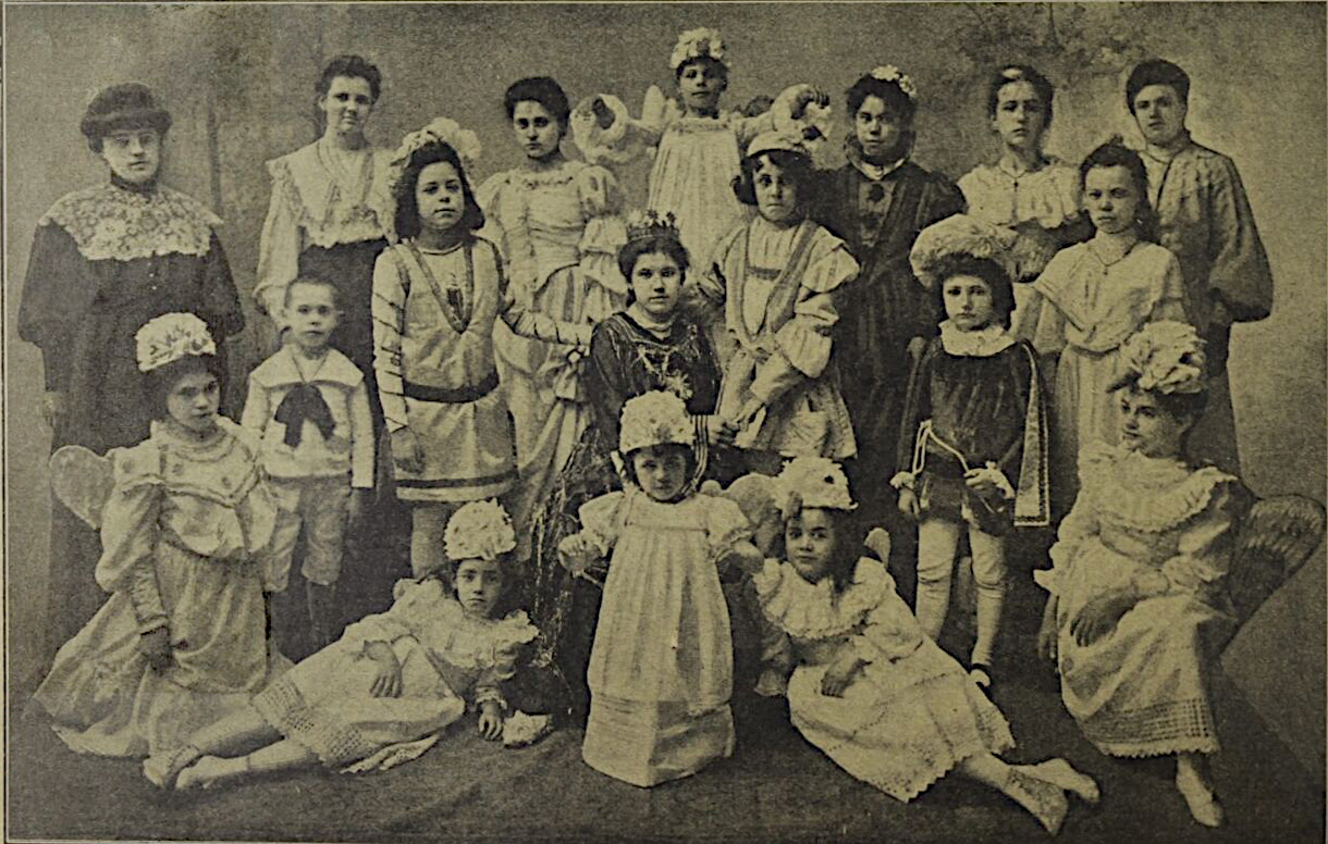 Mitwirkende: Franz Kauba, Hermine Reumann, Marie Kocher, Willy Ley, Max Eibel, Käthi Toch, Resi Roller, Berta Boril, Elsa Ribing, Hilda Blaimschein, Theresia Toch, Emma Schallgruber